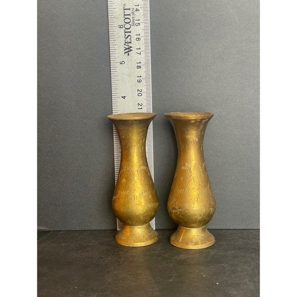 Vintage Brass Vase Set Etched Floral Design Pedestal Base Set of 3 - Picture 5 of 9